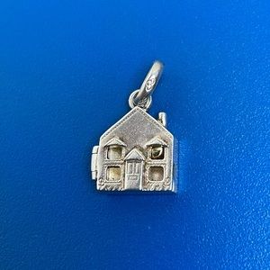 Links of London Silver ‘Home is where the heart is’ Charm